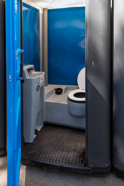Best Portable bathroom rental  in Sioux Falls, SD
